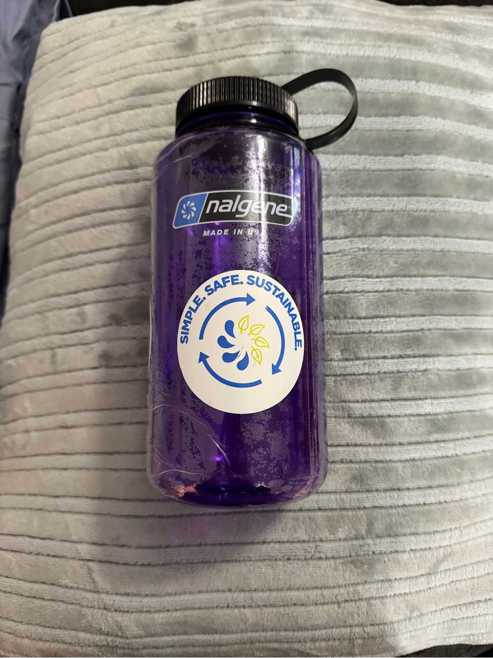 Nalgene Sustain Wide Mouth 32 oz Water Bottle Purple/Black Screw-On Lid
